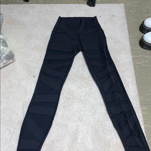 Lululemon black mesh leggings